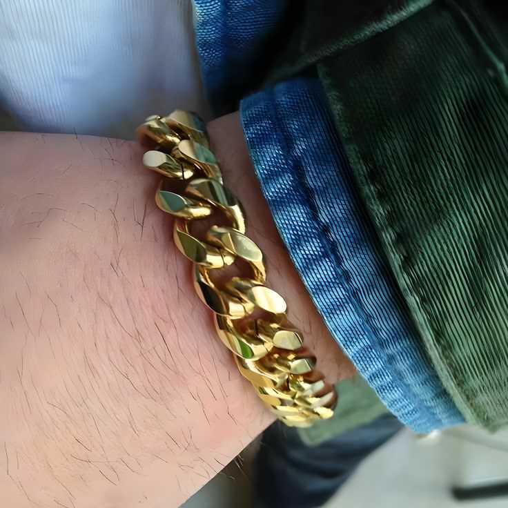 Luxury Gold Cuban Bracelet for Men – Stylish Statement Jewelry